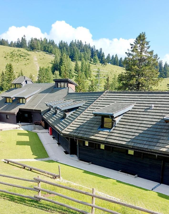 Apartma Krvavec - Cosy Mountain Retreat Cerklje na Gorenjskem Esterno foto